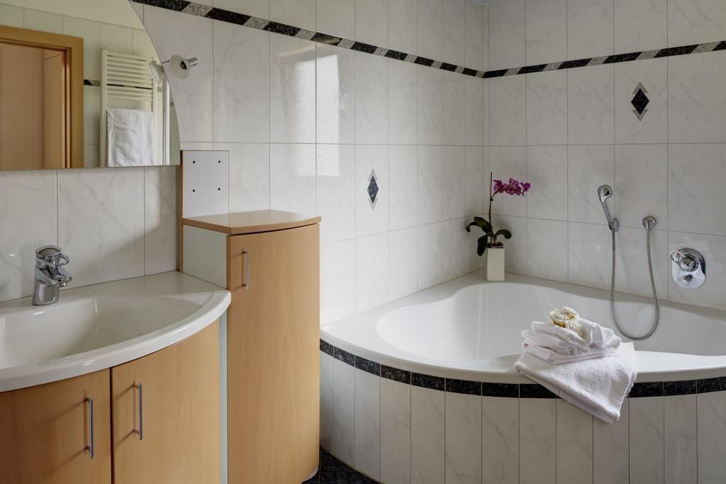 Residence Ladurn Тироло Номер фото